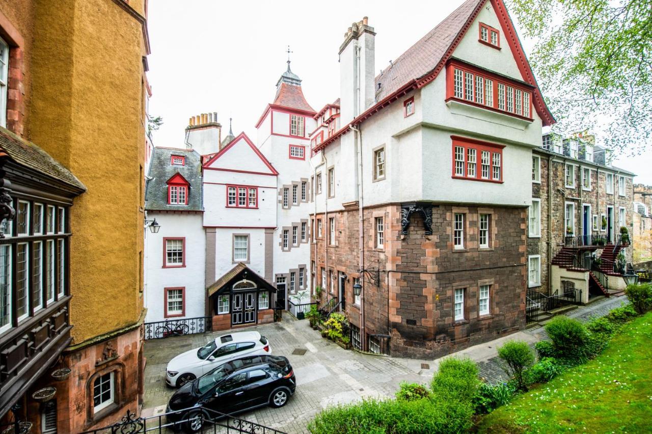 Famous House, 1 Minute From Edinburgh Castle Lägenhet Exteriör bild