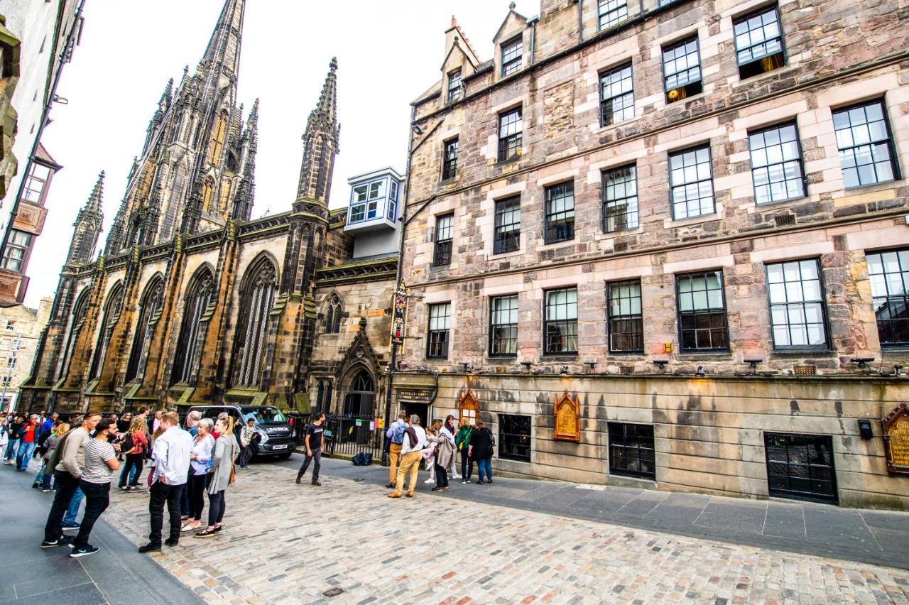 Famous House, 1 Minute From Edinburgh Castle Lägenhet Exteriör bild