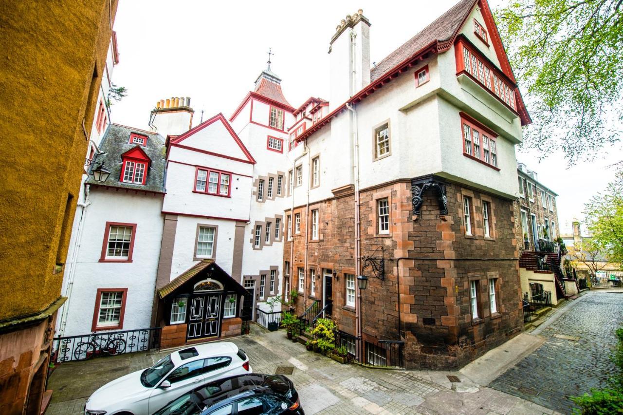Famous House, 1 Minute From Edinburgh Castle Lägenhet Exteriör bild